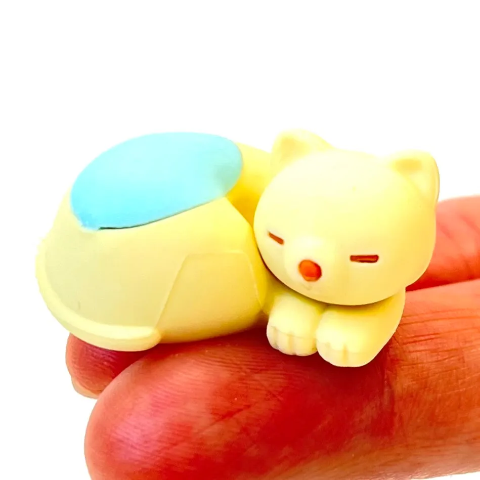 38269 IWAKO PASTEL CATS ERASERS-60