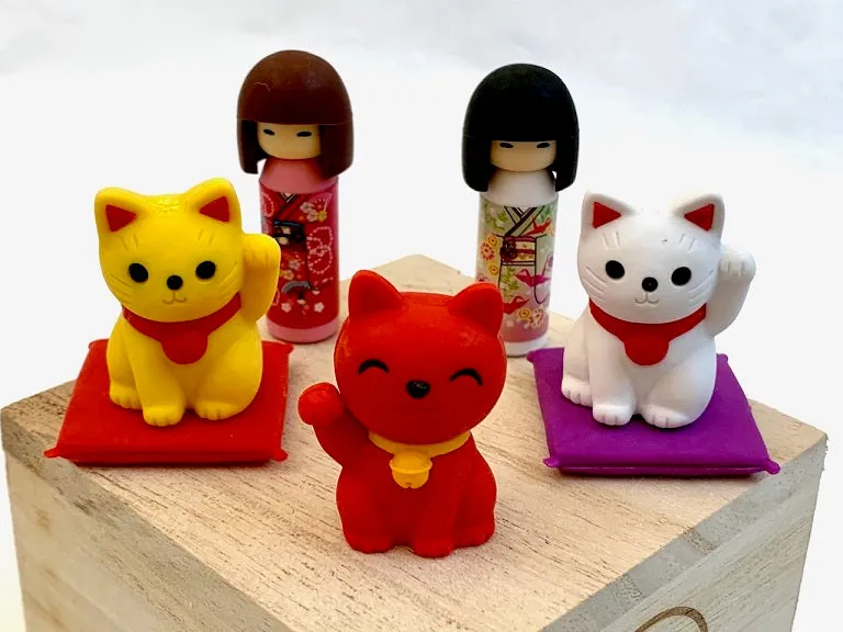 383461 IWAKO DOLL AND CAT ERASER CARD-SINGLE