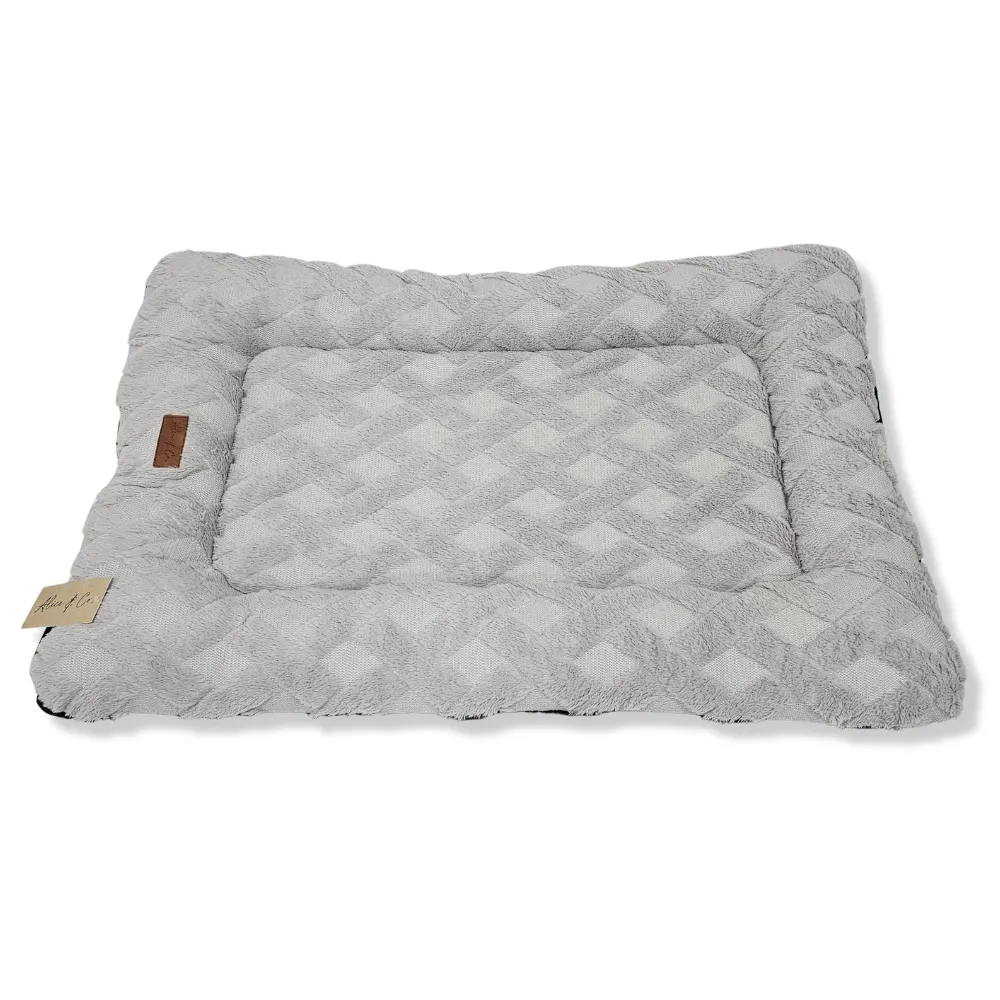 Alice & Co - Luna - Grey Crate Matt