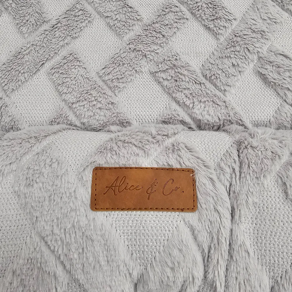 Alice & Co - Luna - Grey Crate Matt